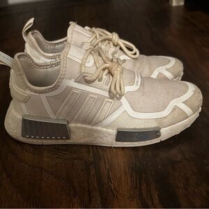 Women’s adidas tennis shoes